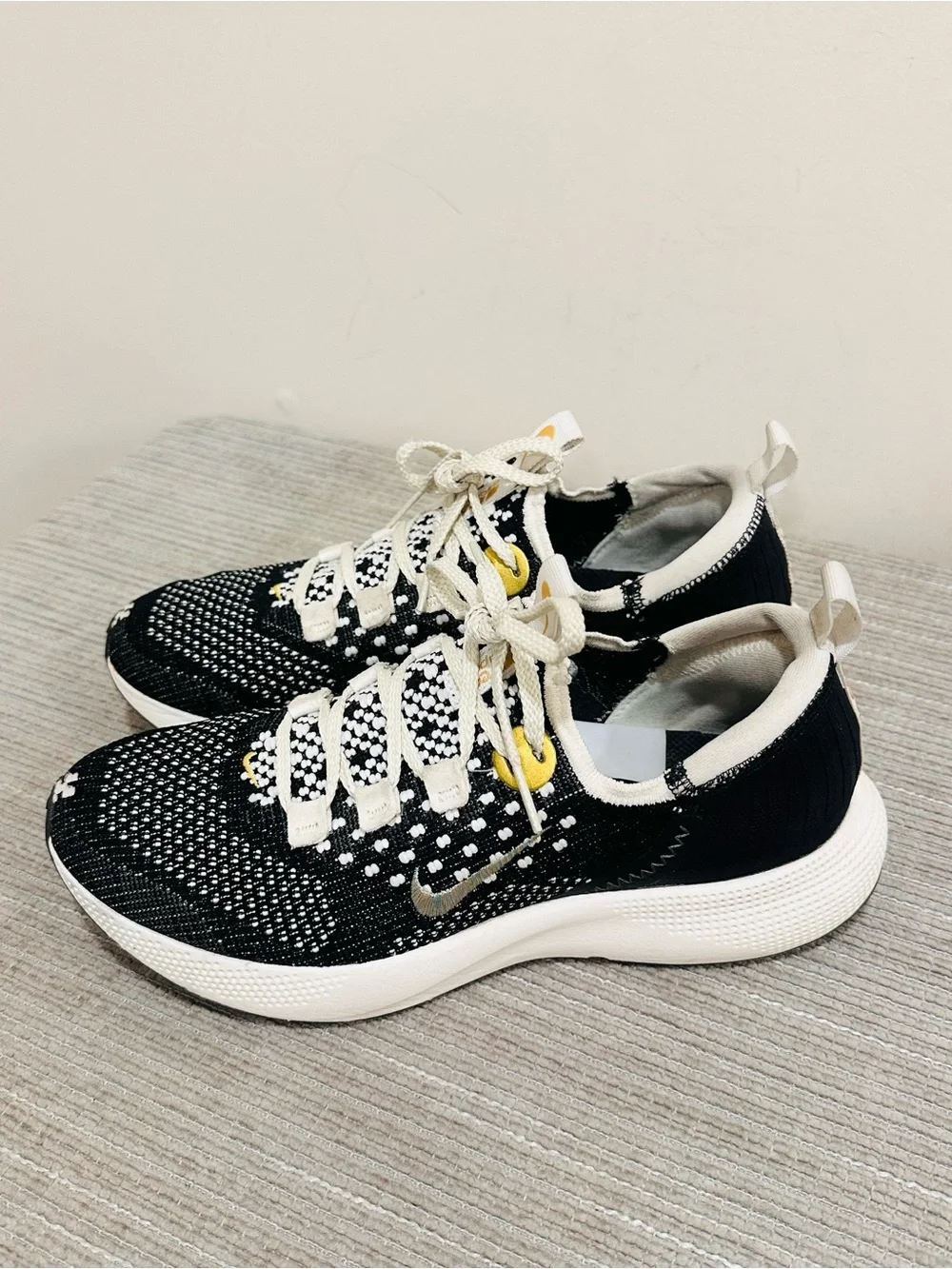Nike React Escape RN Flyknit Black Sail Gold Women’s Snoes DC4269-002 Size  8,5